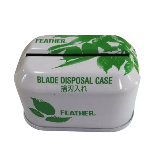 [2000000018782] Blade Case